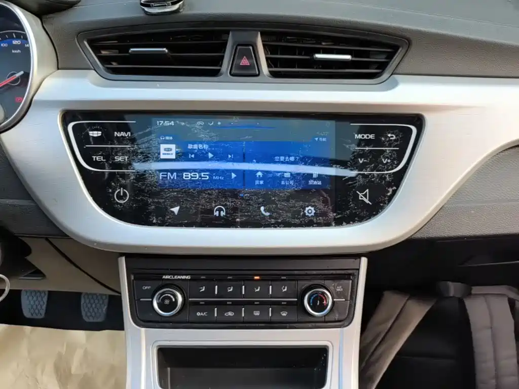 Geely Vision — миниатюра 13