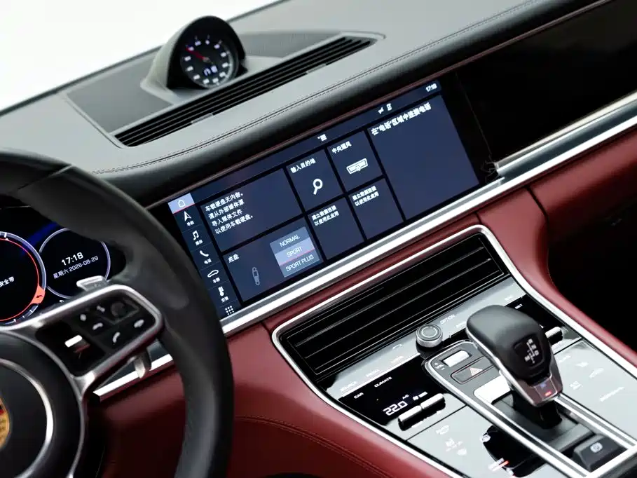 Porsche Panamera — миниатюра 17