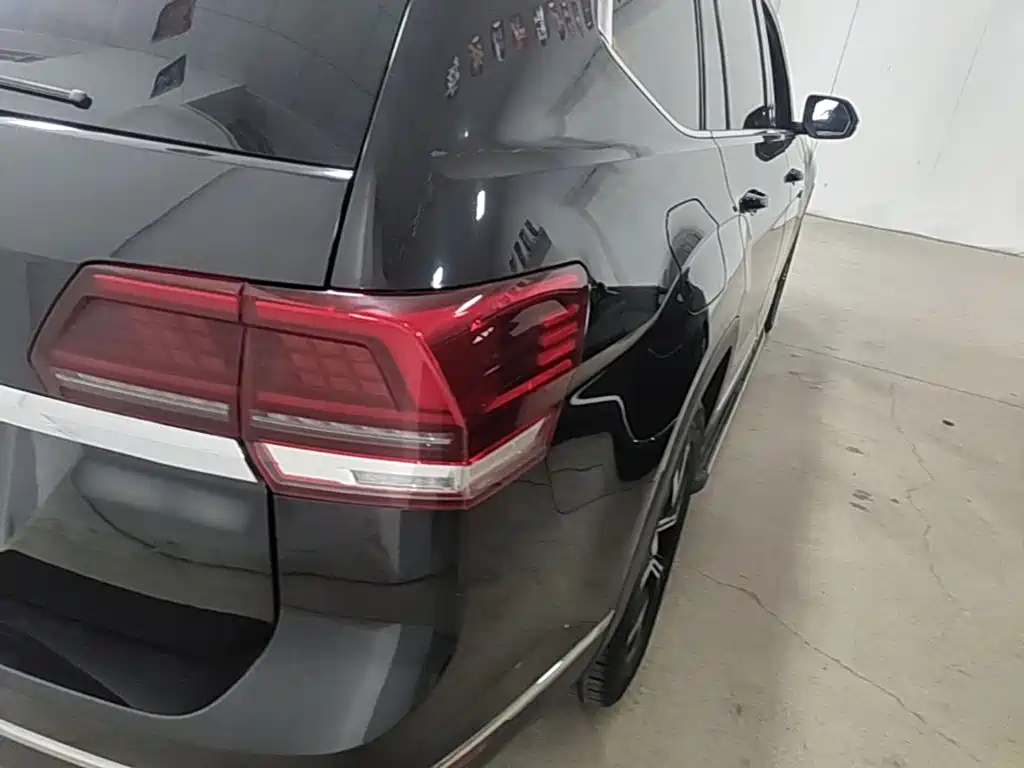 Volkswagen Teramont — миниатюра 8