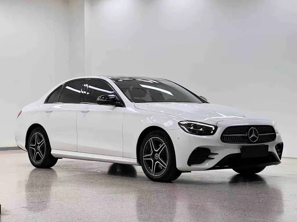 Mercedes-Benz E-Class (Import) — миниатюра 3