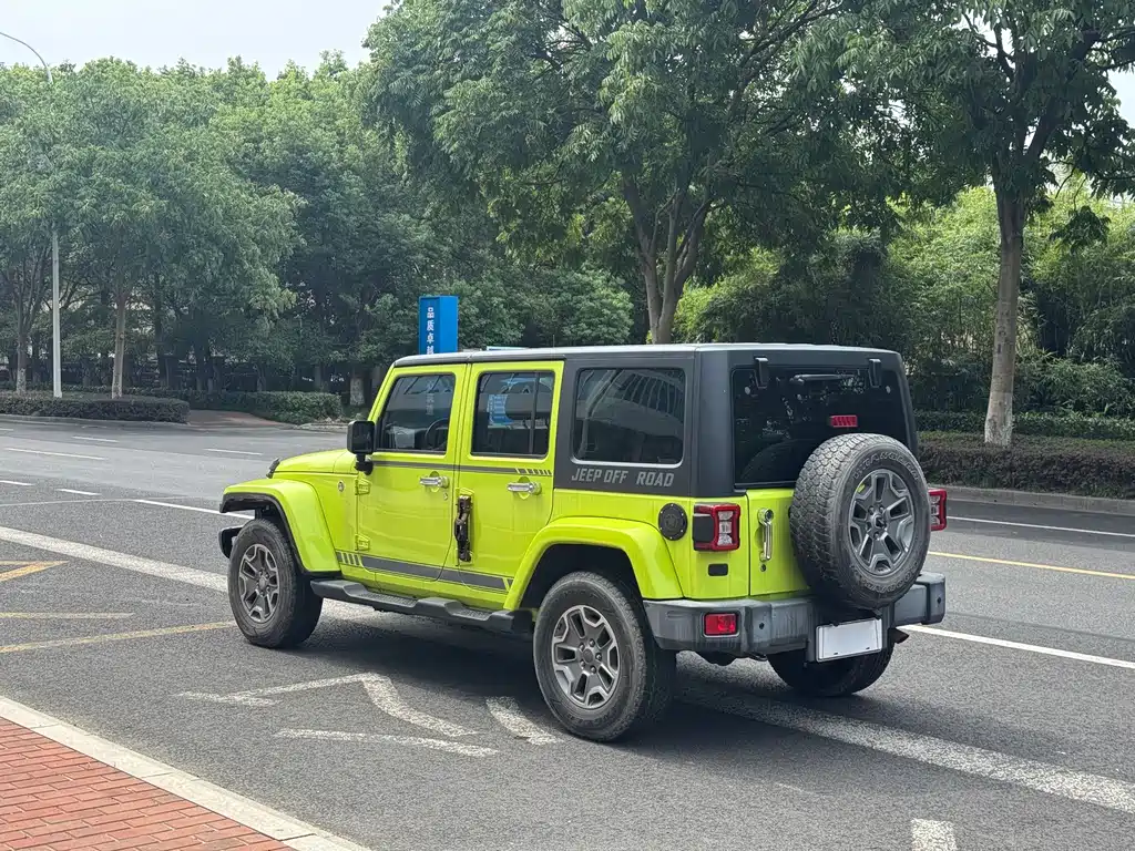 Jeep Wrangler — миниатюра 9