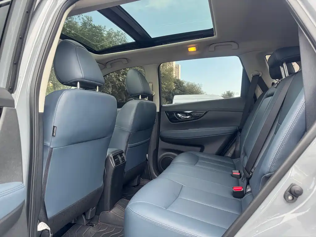 Nissan X-Trail — миниатюра 5