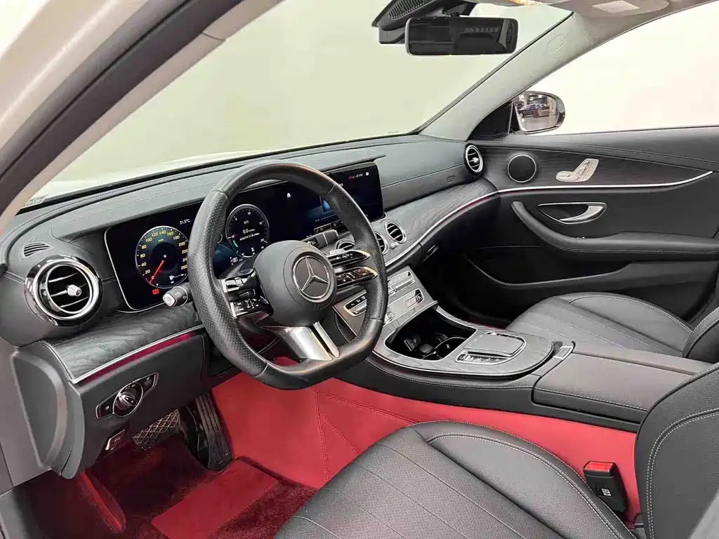 Mercedes-Benz E-Class (Import) — миниатюра 8