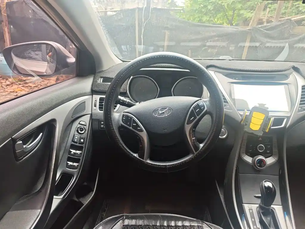 Hyundai Elantra Langdong — миниатюра 3