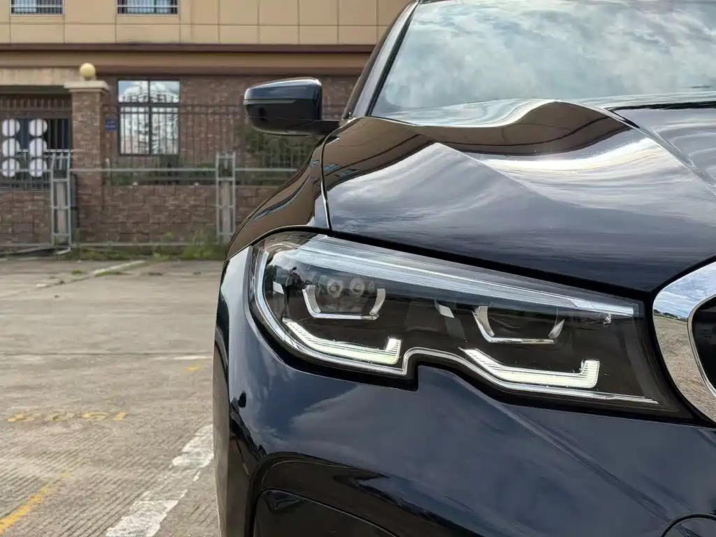 BMW 3 Series — миниатюра 13