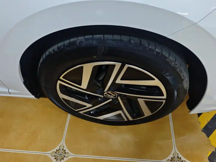 Volkswagen Sagitar — миниатюра 6