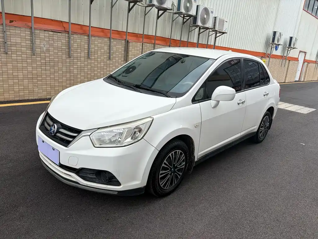 Купить Venucia D50