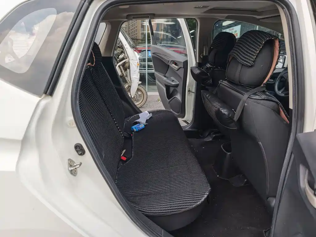 Honda Fit — миниатюра 8