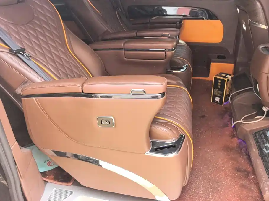 Mercedes-Benz Vito — миниатюра 11