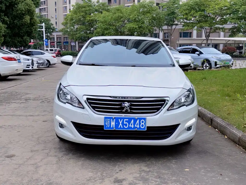 Peugeot 408 2018 350THP AT Luxury