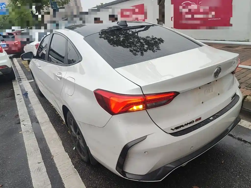 Buick Verano — миниатюра 5