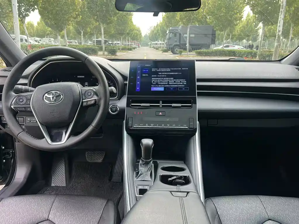 Toyota Avalon — миниатюра 10