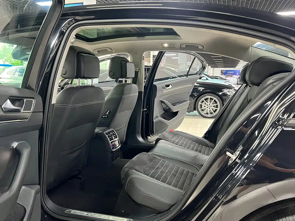 Volkswagen Magotan — миниатюра 9