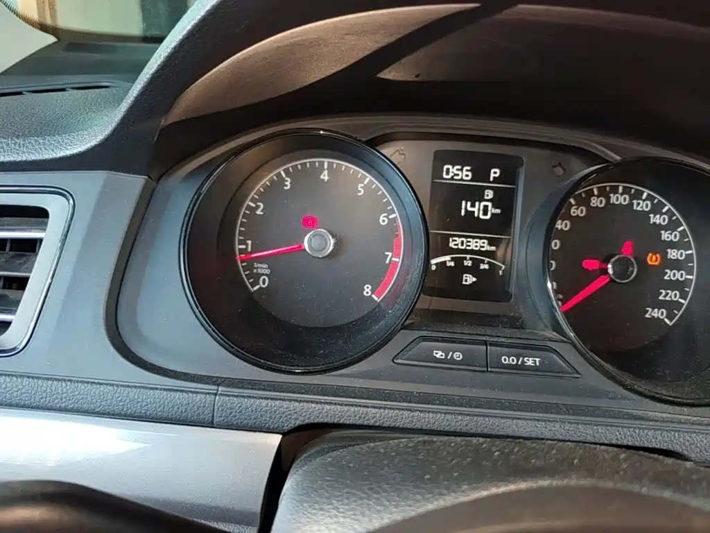 Volkswagen Lavida — миниатюра 5