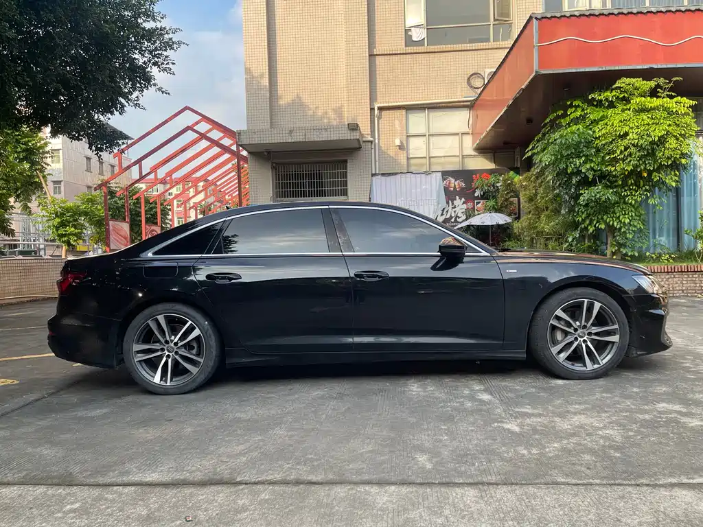Audi A6L — миниатюра 7