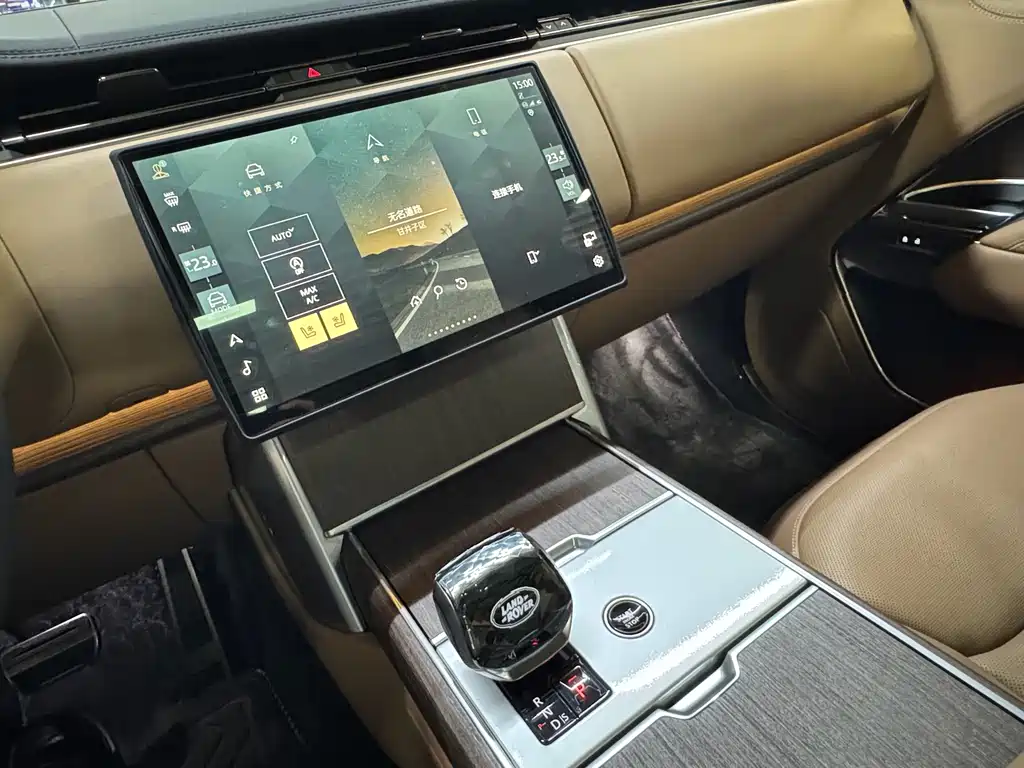 Land Rover Range Rover — миниатюра 18