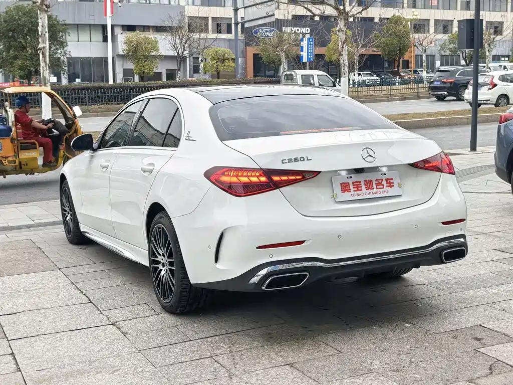 MERCEDES-BENZ C CLASS