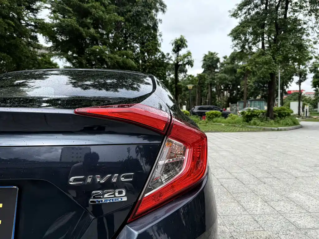 Honda Civic — миниатюра 16