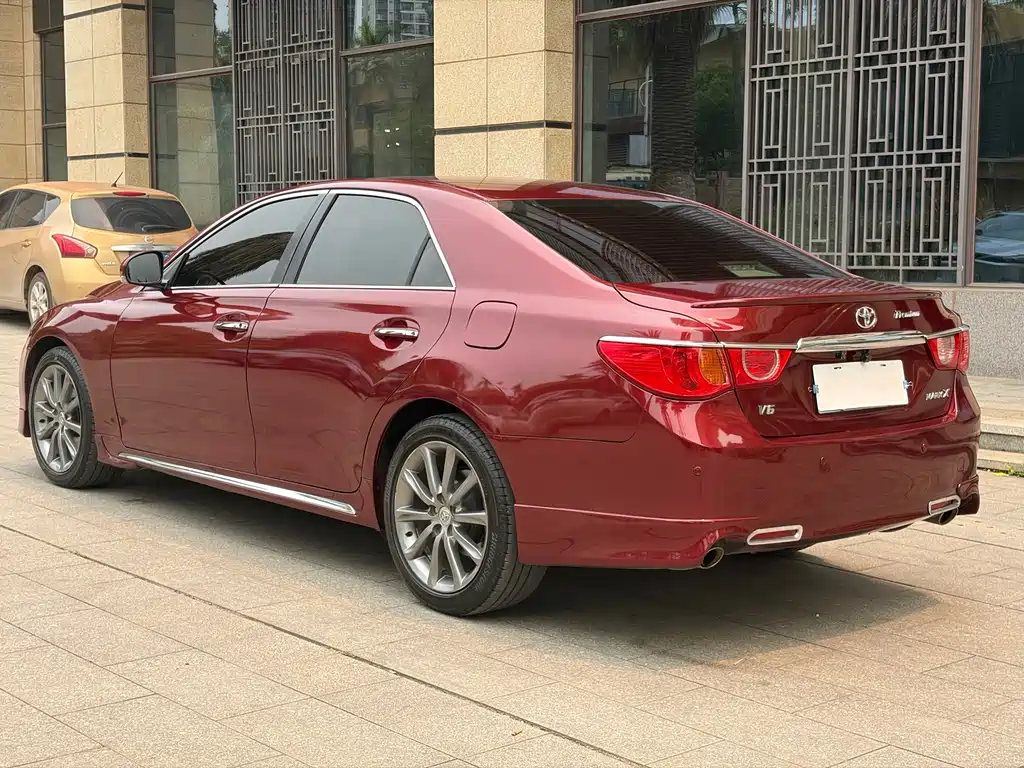 Toyota Reiz — миниатюра 4