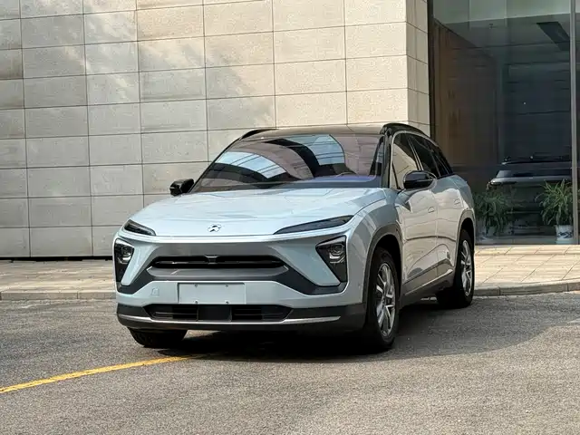 2020 Nio ES6