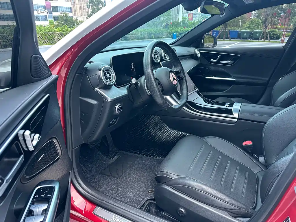 Mercedes-Benz C-Class — миниатюра 4