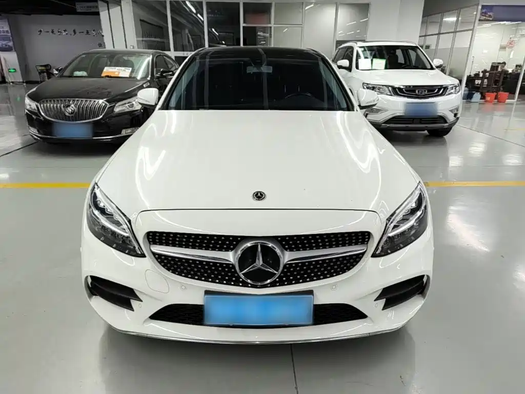 Mercedes-Benz C-Class — миниатюра 3