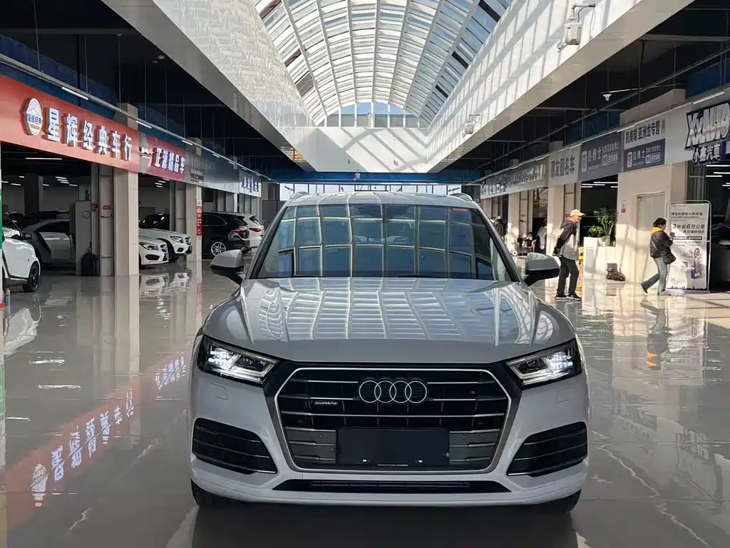Audi Q5L — миниатюра 2