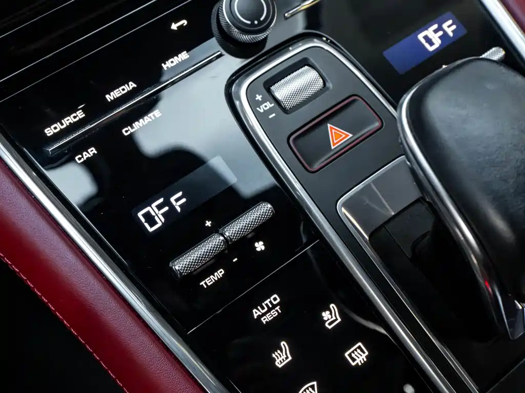 Porsche Panamera — миниатюра 20