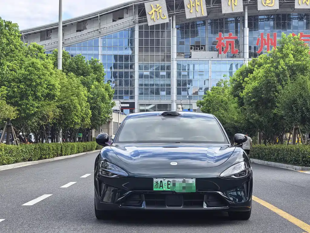Xiaomi SU7 — миниатюра 2