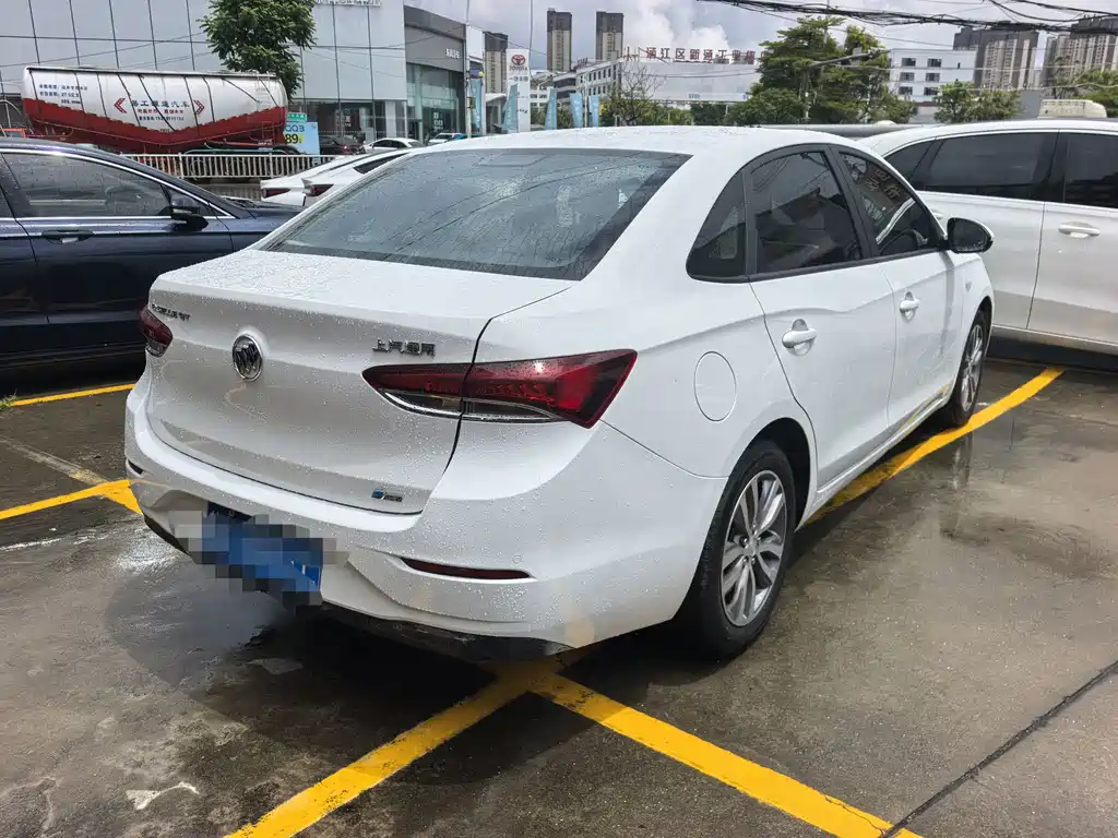 Buick Excelle — миниатюра 6