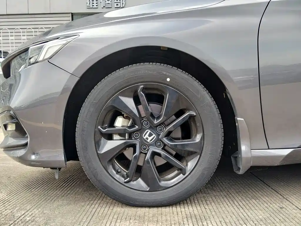 Honda Accord — миниатюра 9