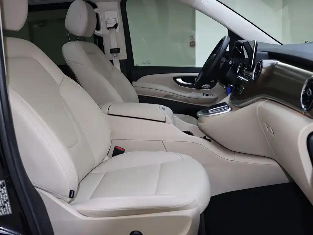 MERCEDES-BENZ V CLASS