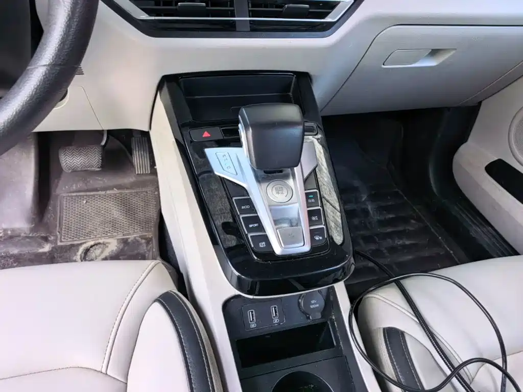 BYD Yuan Pro — миниатюра 14