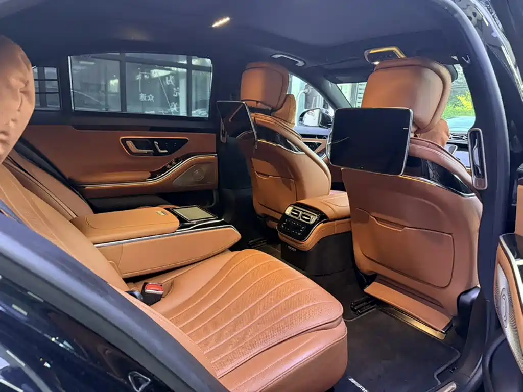 Mercedes-Benz S-Class — миниатюра 11