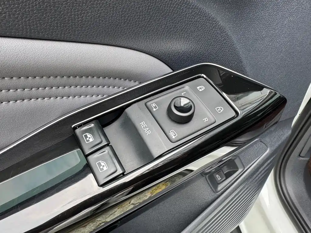 Volkswagen ID.4 Crozz — миниатюра 11