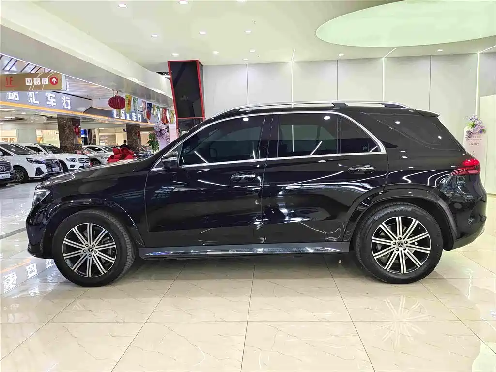 Mercedes-Benz GLE (Import) — миниатюра 17