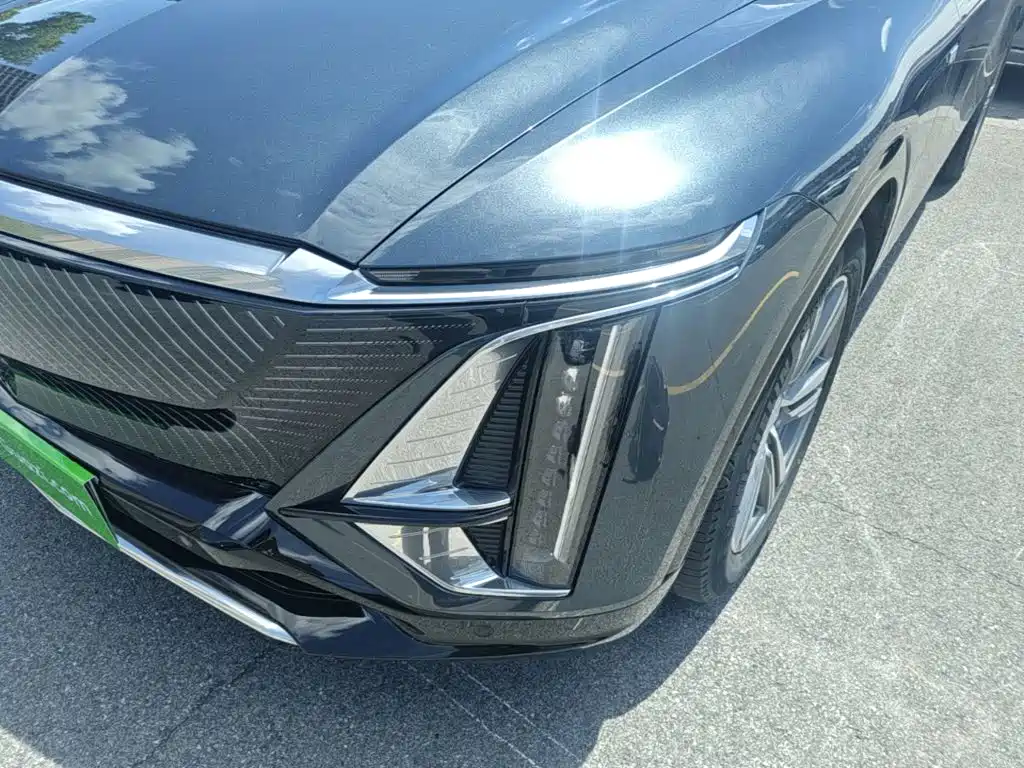 Cadillac Lyriq — миниатюра 24