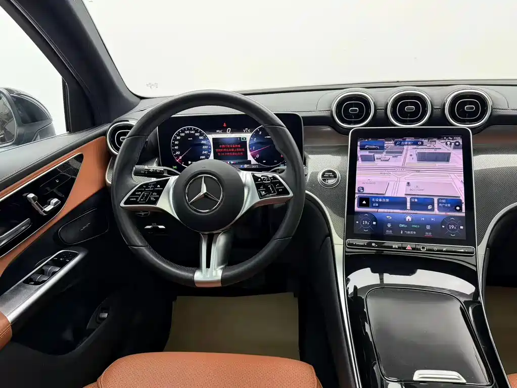 Mercedes-Benz GLC — миниатюра 8