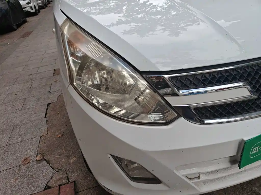 Wuling Rongguang V — миниатюра 7
