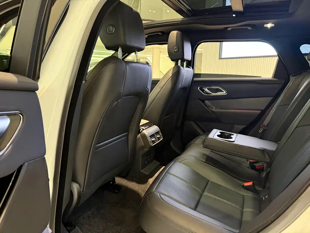 Land Rover Range Rover Velar 2024 Dynamic SE