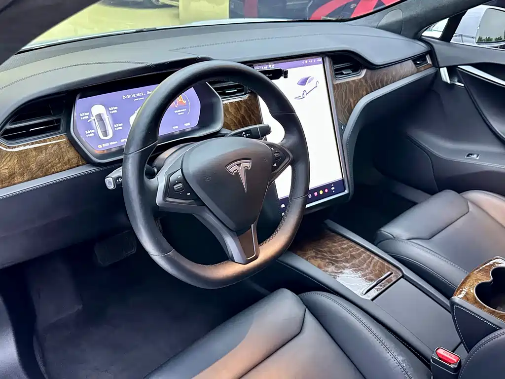 TESLA MODEL S