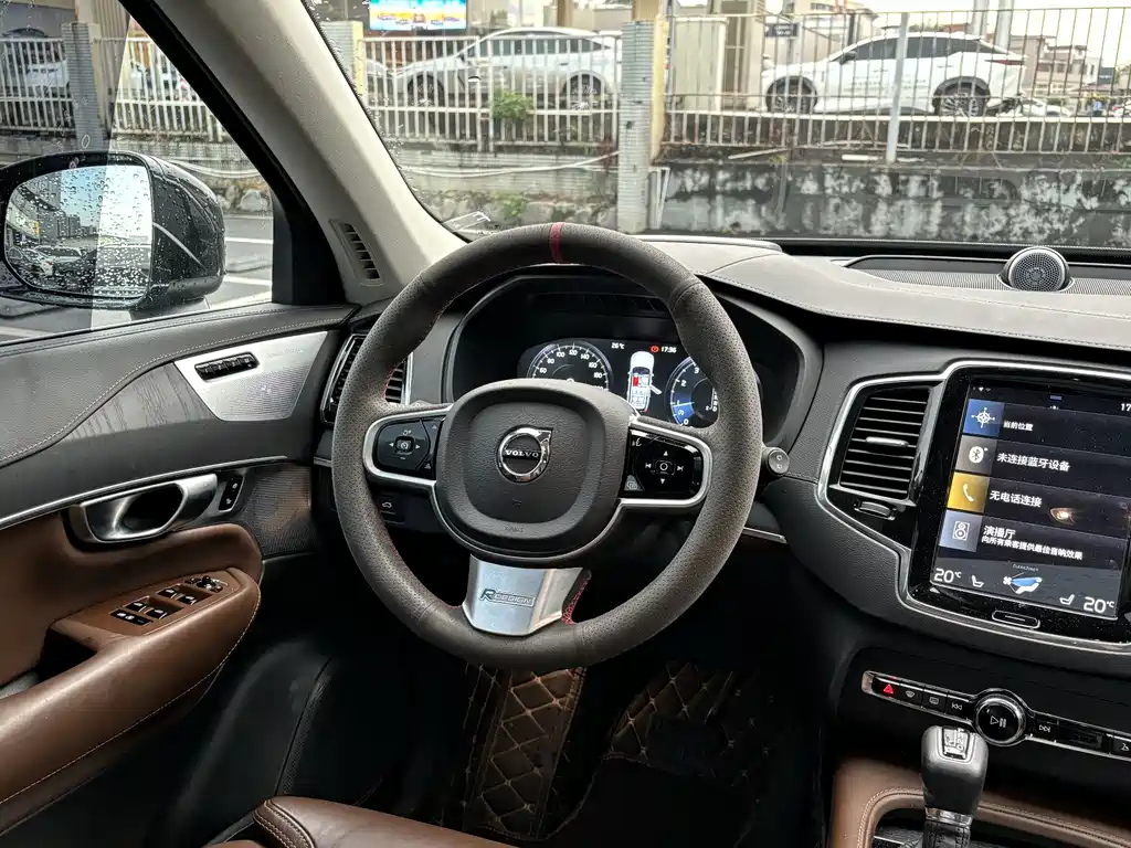 Volvo XC90 — миниатюра 14