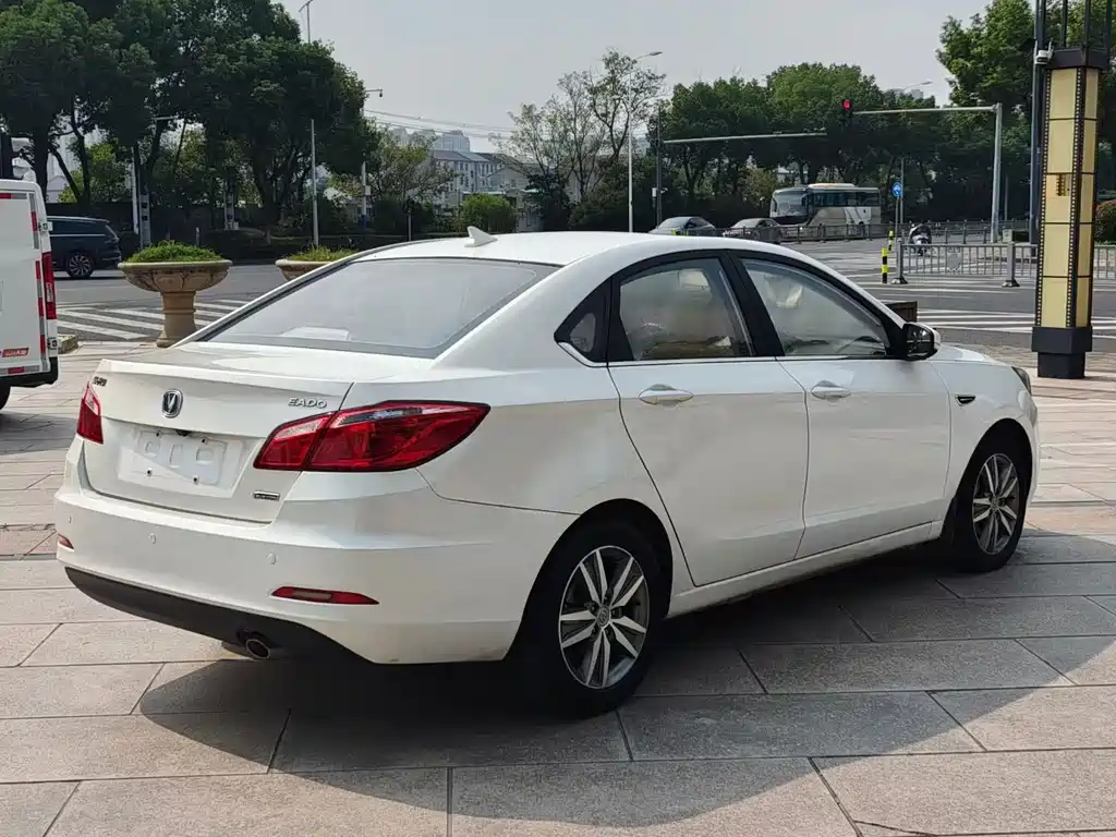 Changan Eado — миниатюра 6