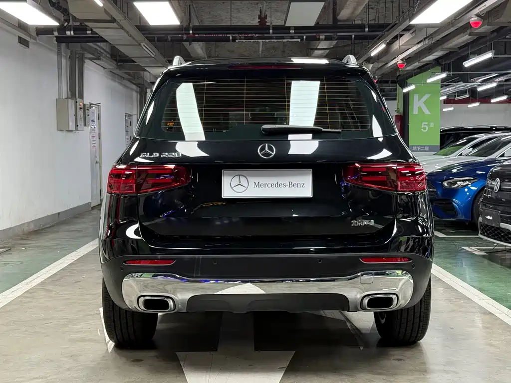 Mercedes-Benz GLB — миниатюра 17