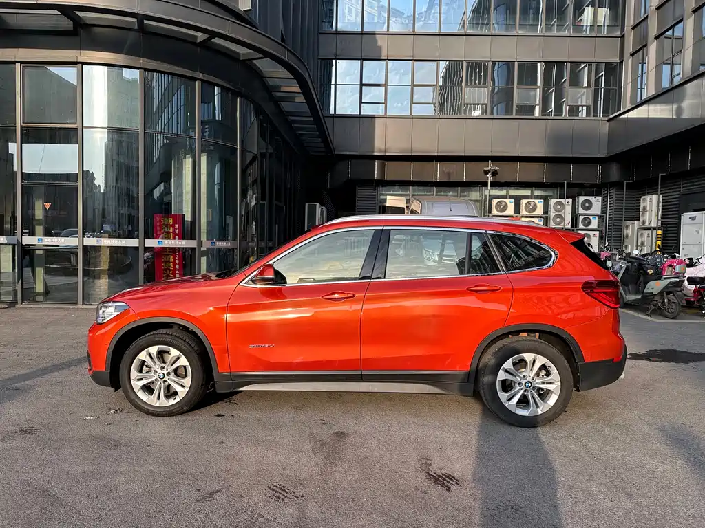 BMW X1