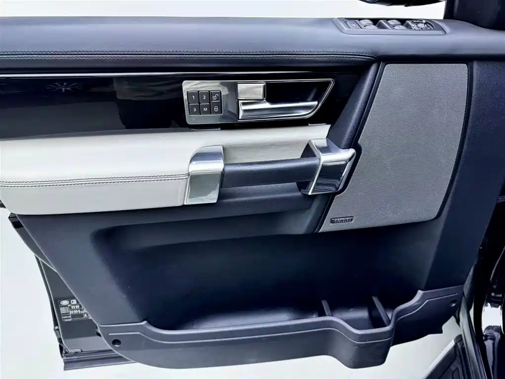 Land Rover Discovery 2014 3.0 SC V6 XXV Edition