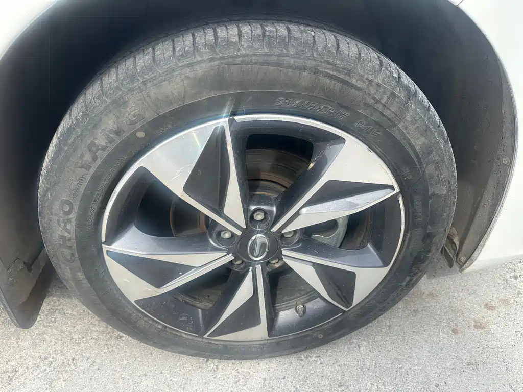 GAC Motor Trumpchi M6 — миниатюра 11