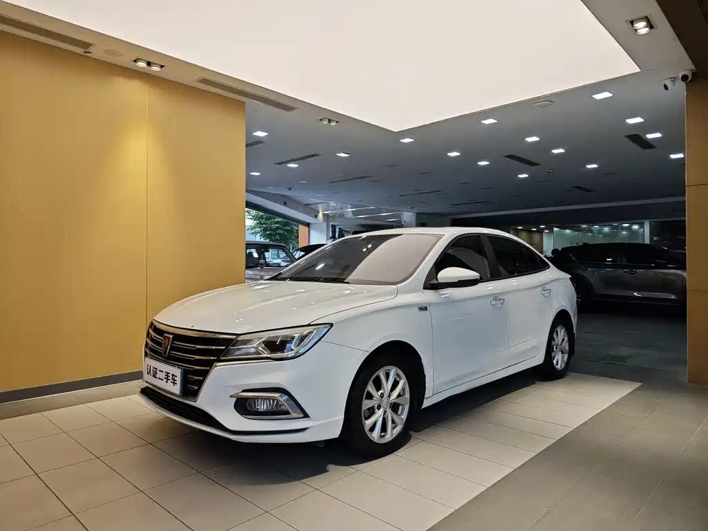 Купить Roewe i5