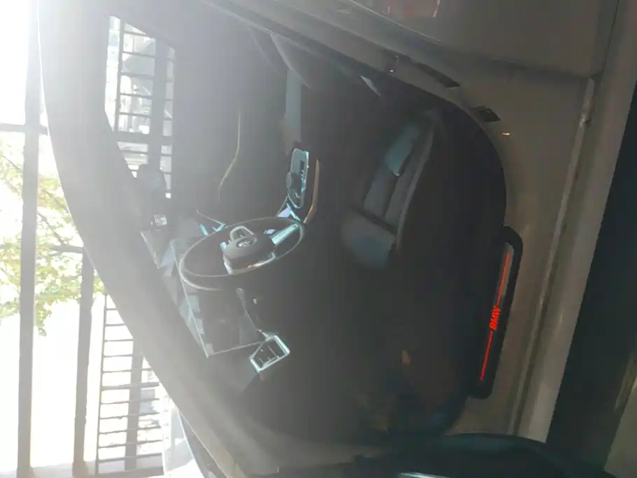 BMW i3 — миниатюра 9