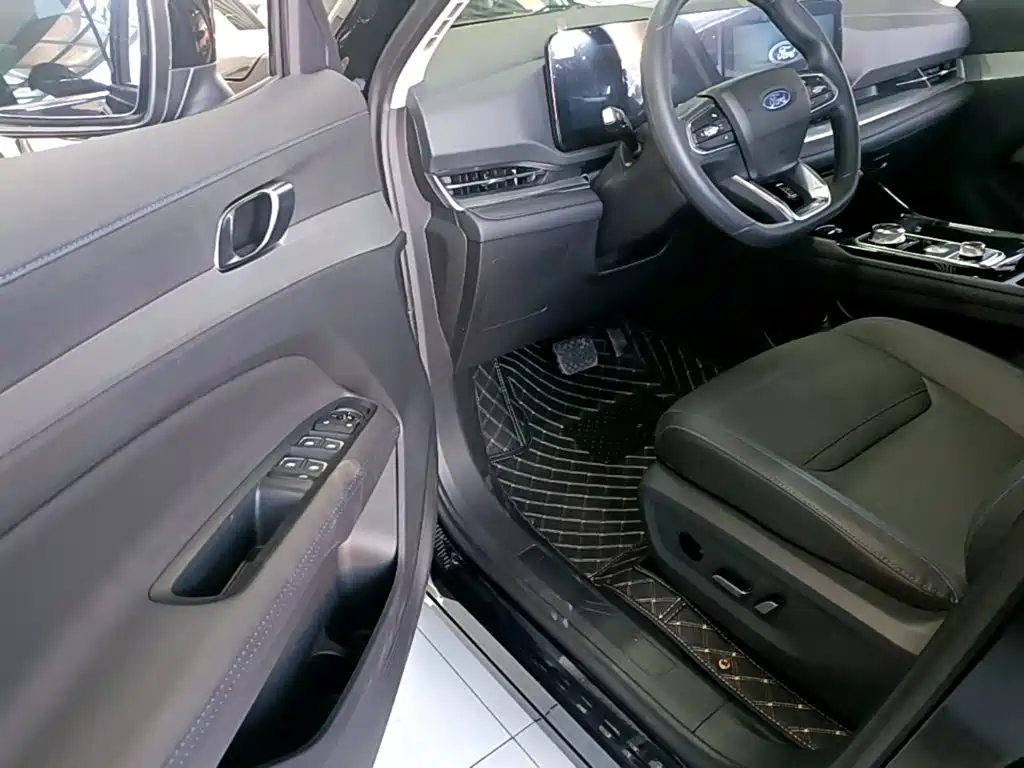 Ford Equator Sport — миниатюра 16
